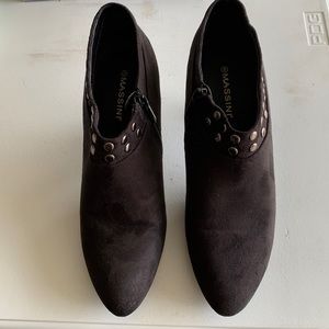 Massini Black Ankle Boots-Size 9